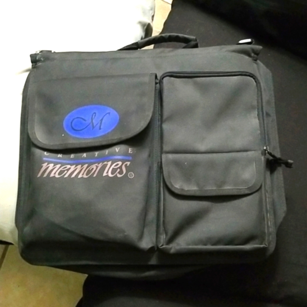CREATIVE MEMORIES Messenger Bag